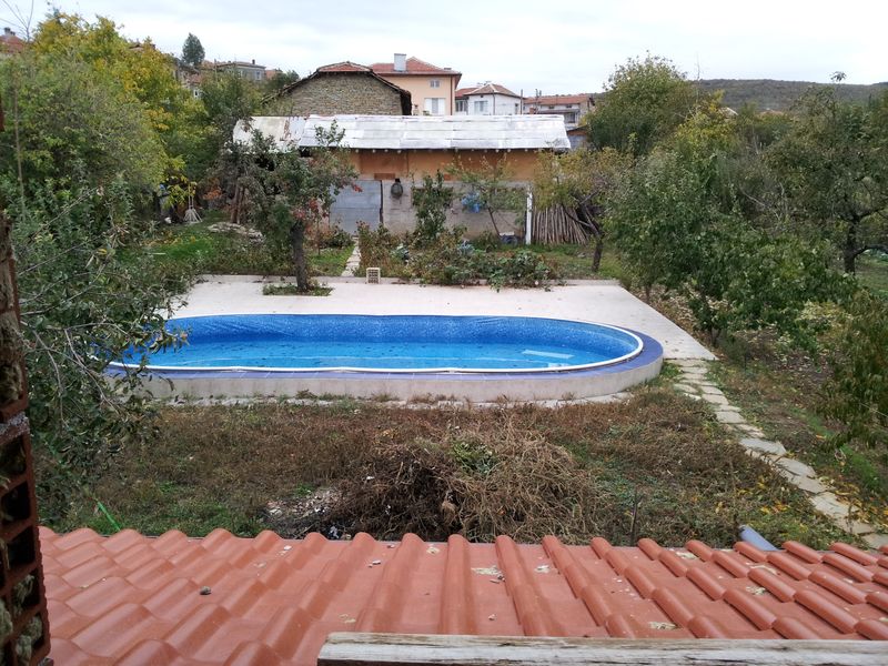 Запад - изглед от втория етаж